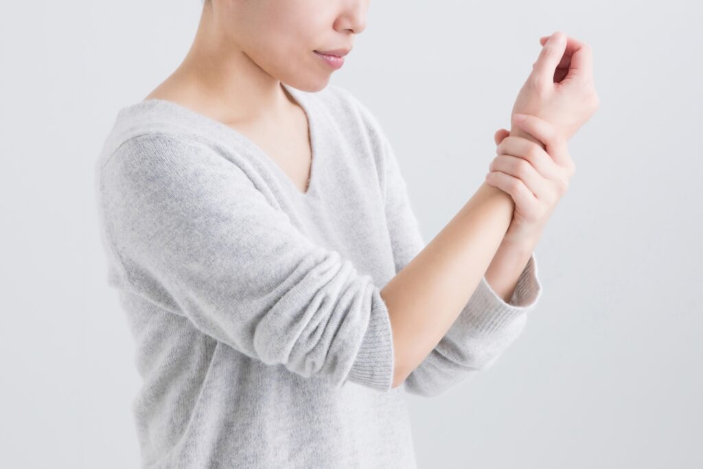女性ホルモンの影響で発症する可能性も