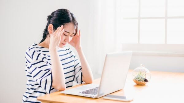 デスクワークの方向け頭痛治療なら「てて整骨院二十四軒店」へ！