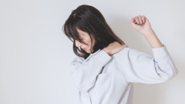 【見極め解説】「四十肩・五十肩」と「凍結肩」の違い、知っていますか？