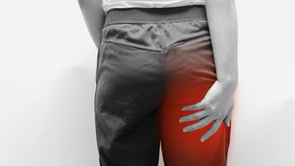 坐骨神経痛とは？お尻から足のしびれの原因と対策｜てて整骨院二十四軒店